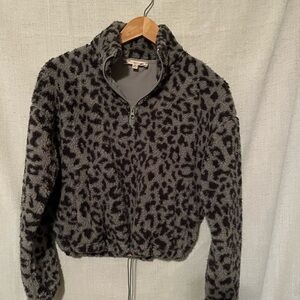 Hippie Rose Grey Cheetah Print Half Zip Size XS